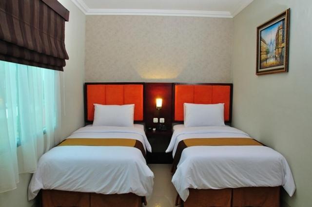Feodora Airport Hotel Palembang Room photo