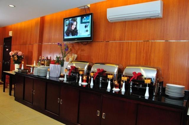 Feodora Airport Hotel Palembang Exterior photo